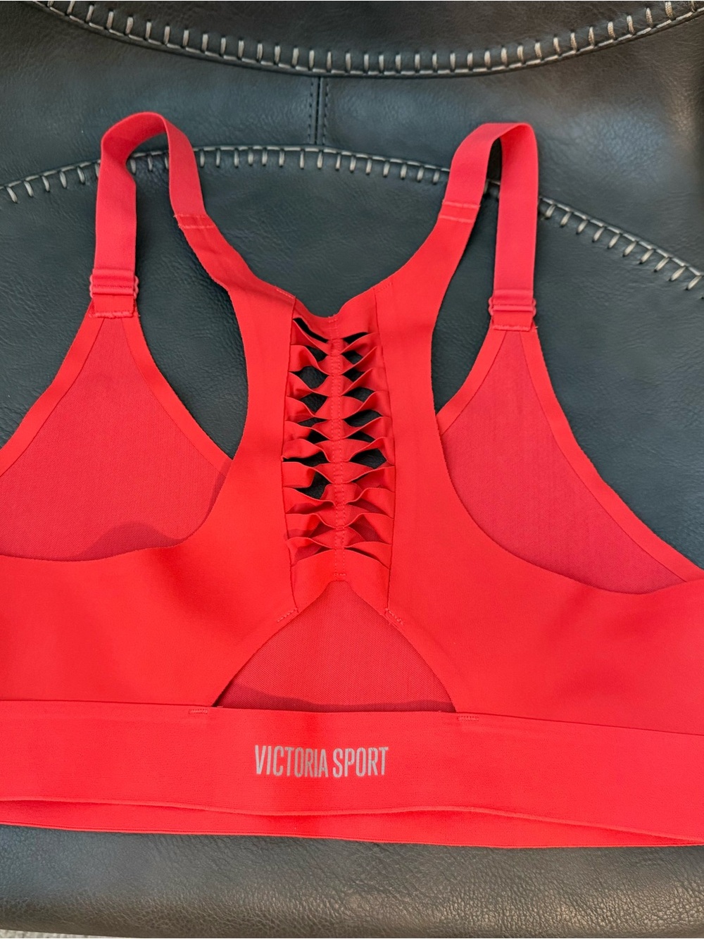 VICTORIA SPORT Slit Back Sports Bra